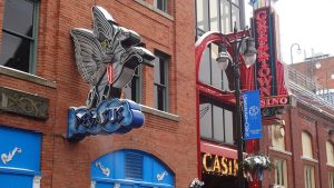 greek town in Highland Park, MI