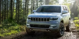 white 2022 Jeep Wagoneer
