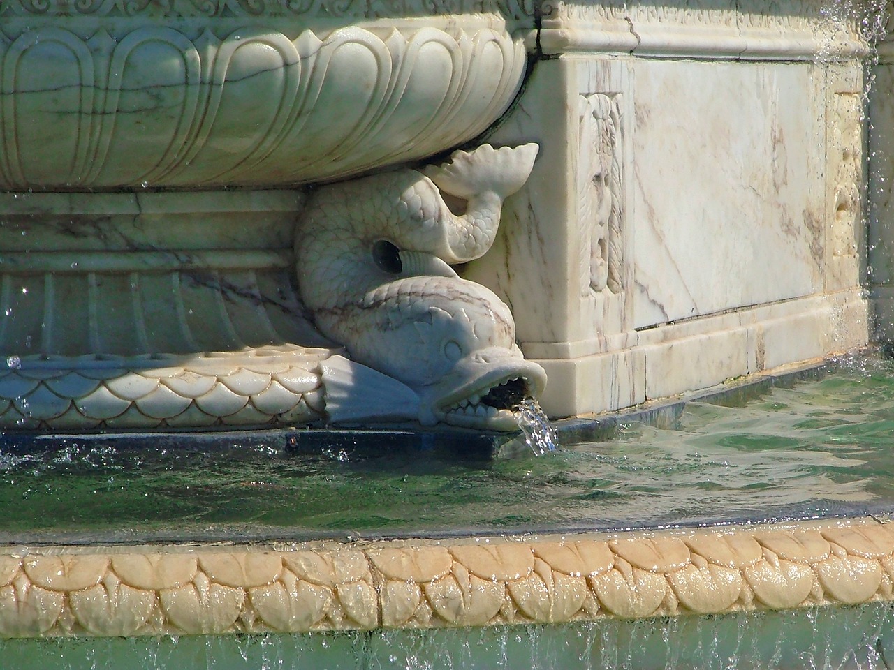 A statue of a fish present at Belle Isle Park in Detroit, MI