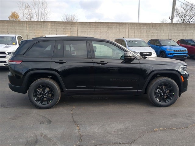 2025 Jeep Grand Cherokee GRAND CHEROKEE ALTITUDE X 4X4