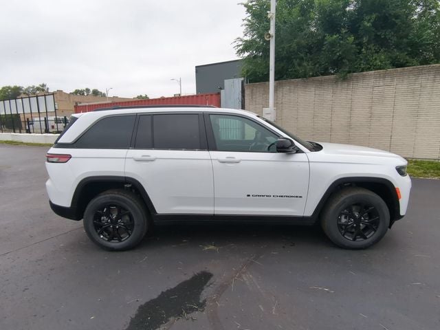 2026 Jeep Grand Cherokee GRAND CHEROKEE LAREDO ALTITUDE 4X4