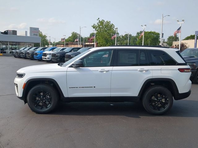 2026 Jeep Grand Cherokee GRAND CHEROKEE LAREDO ALTITUDE 4X4