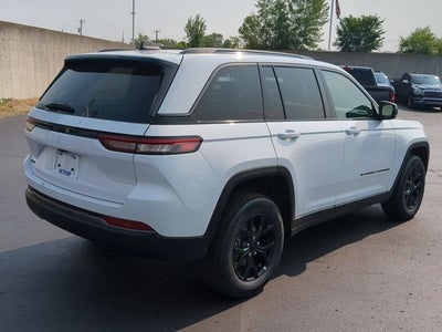 2026 Jeep Grand Cherokee GRAND CHEROKEE LAREDO ALTITUDE 4X4