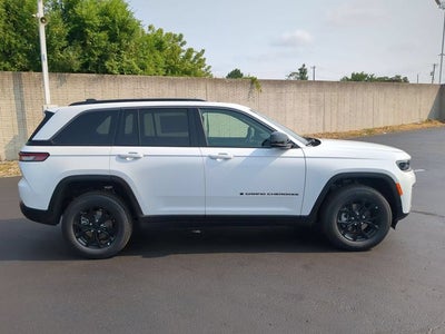 2026 Jeep Grand Cherokee GRAND CHEROKEE LAREDO ALTITUDE 4X4