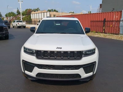 2026 Jeep Grand Cherokee GRAND CHEROKEE LAREDO ALTITUDE 4X4