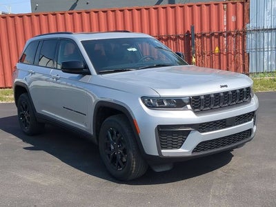 2026 Jeep Grand Cherokee GRAND CHEROKEE LAREDO ALTITUDE 4X4