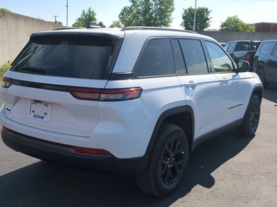 2026 Jeep Grand Cherokee GRAND CHEROKEE LAREDO ALTITUDE 4X4