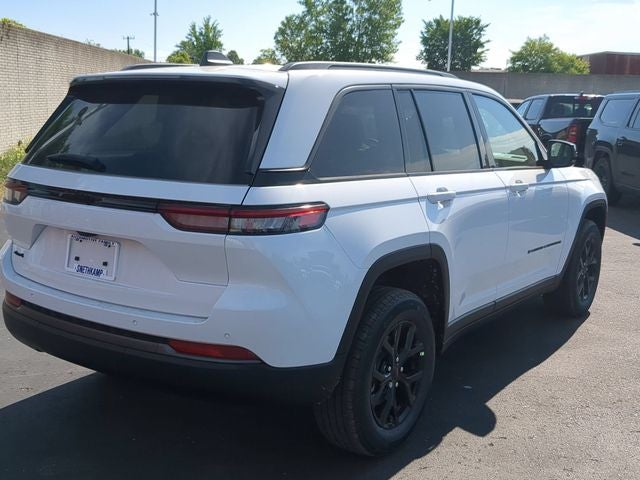2026 Jeep Grand Cherokee GRAND CHEROKEE LAREDO ALTITUDE 4X4