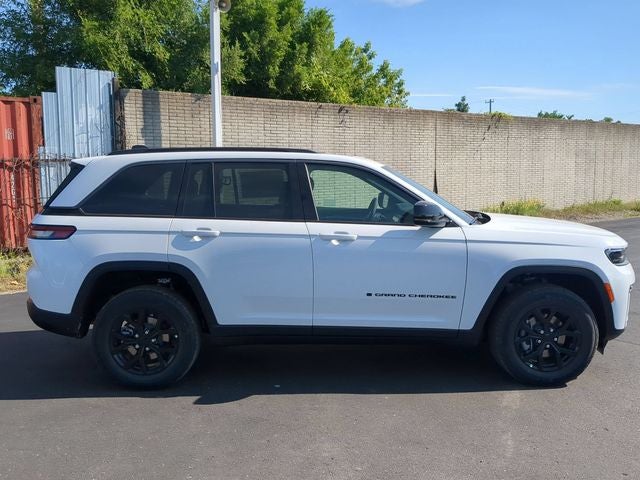 2026 Jeep Grand Cherokee GRAND CHEROKEE LAREDO ALTITUDE 4X4