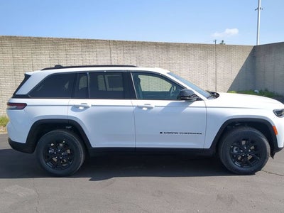 2026 Jeep Grand Cherokee GRAND CHEROKEE LAREDO ALTITUDE 4X4