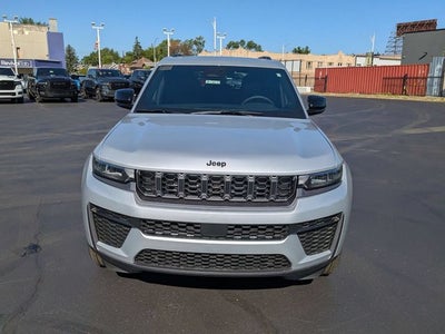 2026 Jeep Grand Cherokee GRAND CHEROKEE LAREDO ALTITUDE 4X4