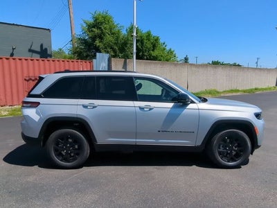 2026 Jeep Grand Cherokee GRAND CHEROKEE LAREDO ALTITUDE 4X4