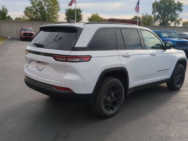 2026 Jeep Grand Cherokee GRAND CHEROKEE LAREDO ALTITUDE 4X4