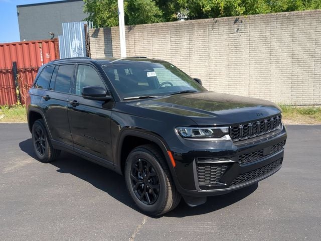 2026 Jeep Grand Cherokee GRAND CHEROKEE LAREDO ALTITUDE 4X4