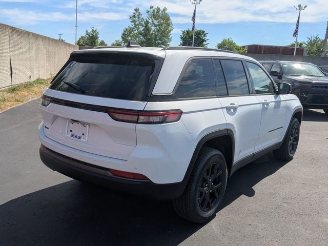 2026 Jeep Grand Cherokee GRAND CHEROKEE LAREDO ALTITUDE 4X4