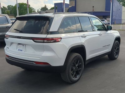 2026 Jeep Grand Cherokee GRAND CHEROKEE LAREDO ALTITUDE 4X4
