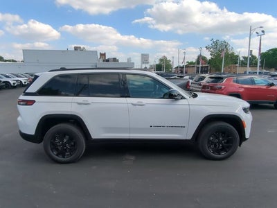 2026 Jeep Grand Cherokee GRAND CHEROKEE LAREDO ALTITUDE 4X4