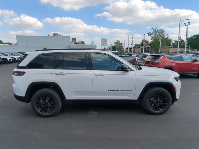 2026 Jeep Grand Cherokee GRAND CHEROKEE LAREDO ALTITUDE 4X4