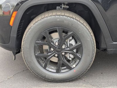 2026 Jeep Grand Cherokee GRAND CHEROKEE LAREDO ALTITUDE 4X4