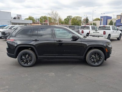 2026 Jeep Grand Cherokee GRAND CHEROKEE LAREDO ALTITUDE 4X4