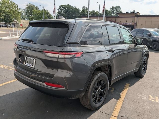 2026 Jeep Grand Cherokee GRAND CHEROKEE LAREDO ALTITUDE 4X4
