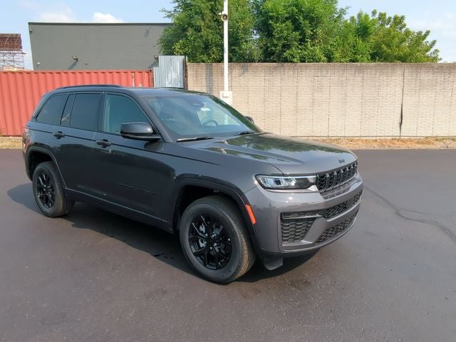 2026 Jeep Grand Cherokee GRAND CHEROKEE LAREDO ALTITUDE 4X4