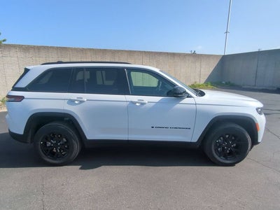 2026 Jeep Grand Cherokee GRAND CHEROKEE LAREDO ALTITUDE 4X4