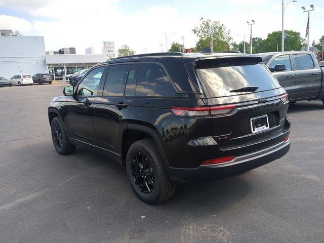 2026 Jeep Grand Cherokee GRAND CHEROKEE LAREDO ALTITUDE 4X4