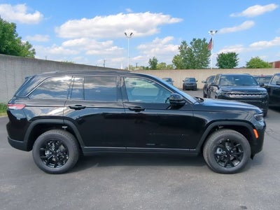 2026 Jeep Grand Cherokee GRAND CHEROKEE LAREDO ALTITUDE 4X4