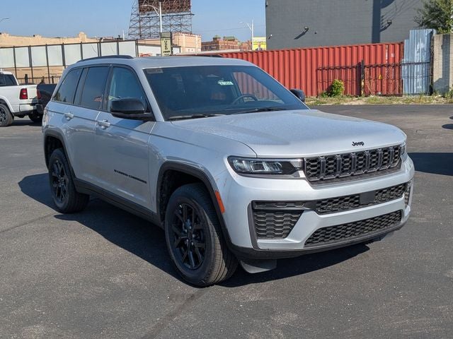 2026 Jeep Grand Cherokee GRAND CHEROKEE LAREDO ALTITUDE 4X4