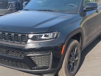2026 Jeep Grand Cherokee GRAND CHEROKEE LAREDO ALTITUDE 4X4