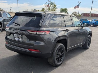 2026 Jeep Grand Cherokee GRAND CHEROKEE LAREDO ALTITUDE 4X4