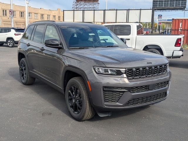 2026 Jeep Grand Cherokee GRAND CHEROKEE LAREDO ALTITUDE 4X4