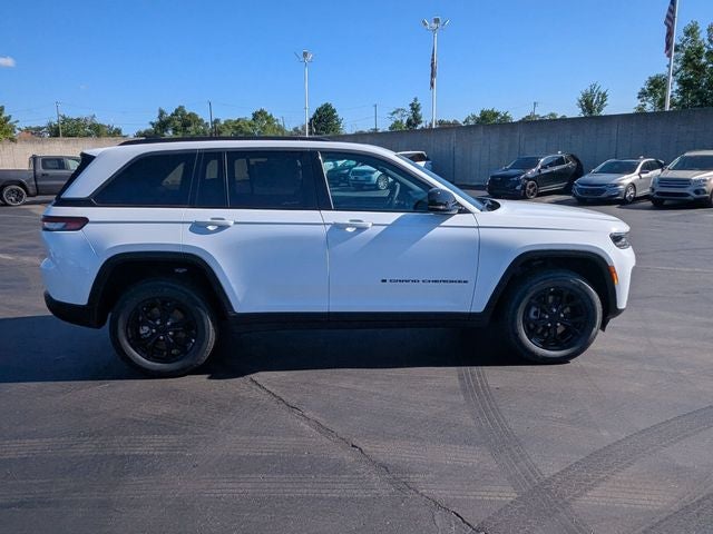 2026 Jeep Grand Cherokee GRAND CHEROKEE LAREDO ALTITUDE 4X4