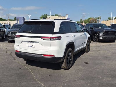 2026 Jeep Grand Cherokee GRAND CHEROKEE LAREDO ALTITUDE 4X4