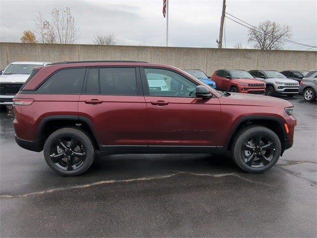 2025 Jeep Grand Cherokee GRAND CHEROKEE LIMITED 4X4