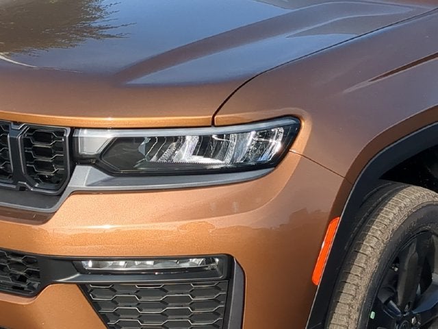 2027 Jeep Grand Cherokee GRAND CHEROKEE LIMITED 4X4