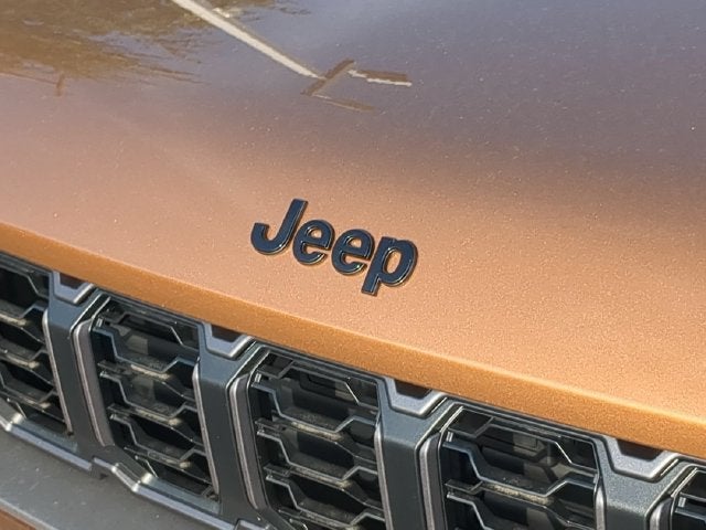 2027 Jeep Grand Cherokee GRAND CHEROKEE LIMITED 4X4