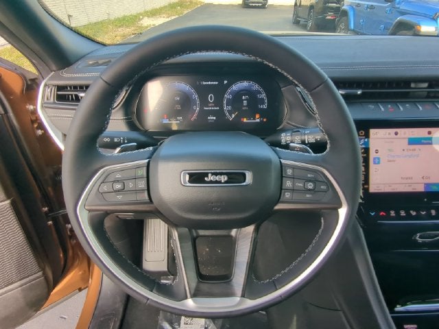 2027 Jeep Grand Cherokee GRAND CHEROKEE LIMITED 4X4