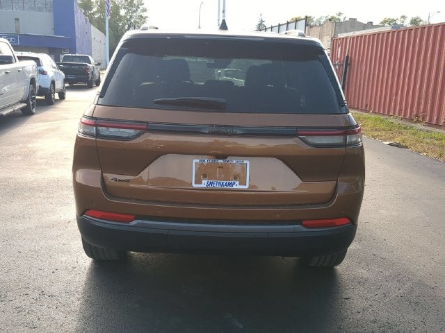 2027 Jeep Grand Cherokee GRAND CHEROKEE LIMITED 4X4
