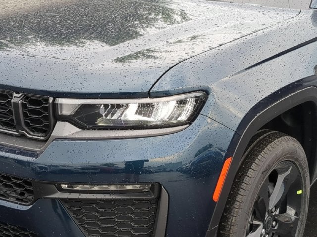 2027 Jeep Grand Cherokee GRAND CHEROKEE LIMITED 4X4