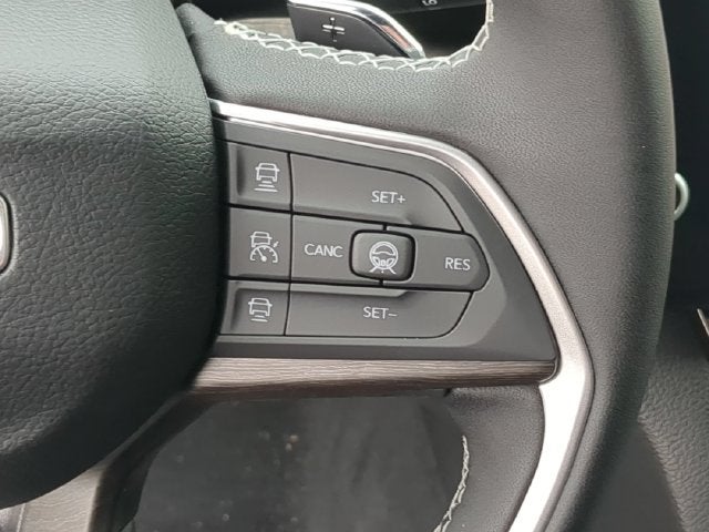 2027 Jeep Grand Cherokee GRAND CHEROKEE LIMITED 4X4