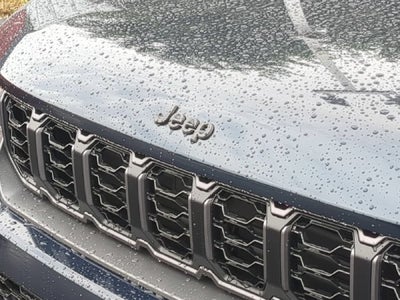 2027 Jeep Grand Cherokee GRAND CHEROKEE LIMITED 4X4