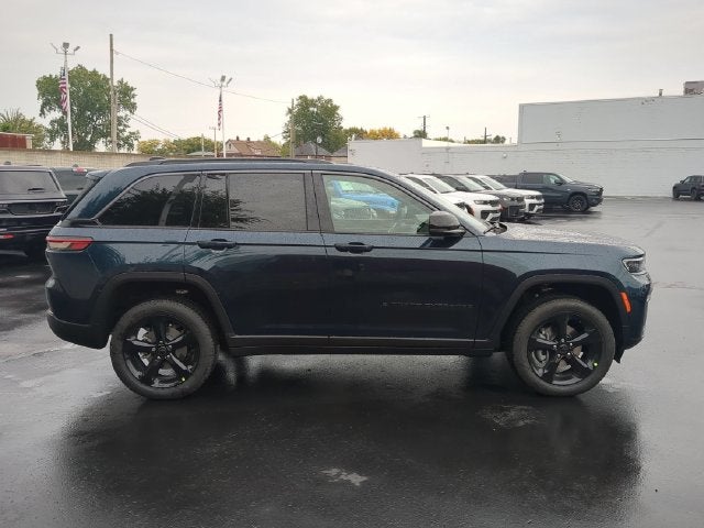 2027 Jeep Grand Cherokee GRAND CHEROKEE LIMITED 4X4