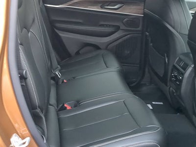 2027 Jeep Grand Cherokee Limited