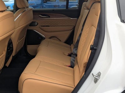 2026 Jeep Grand Cherokee GRAND CHEROKEE SUMMIT 4X4