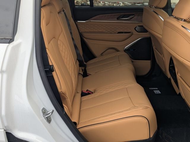 2026 Jeep Grand Cherokee GRAND CHEROKEE SUMMIT 4X4