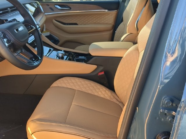 2027 Jeep Grand Cherokee GRAND CHEROKEE SUMMIT 4X4
