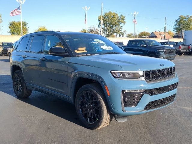 2027 Jeep Grand Cherokee GRAND CHEROKEE SUMMIT 4X4