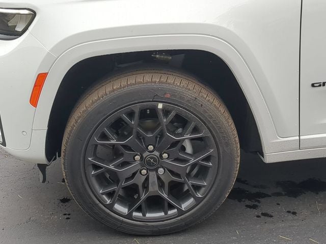 2027 Jeep Grand Cherokee Summit